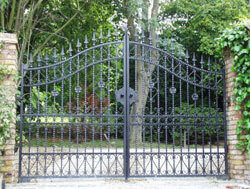 Modern Gate And Grill Works manufacturers in Coimbatore